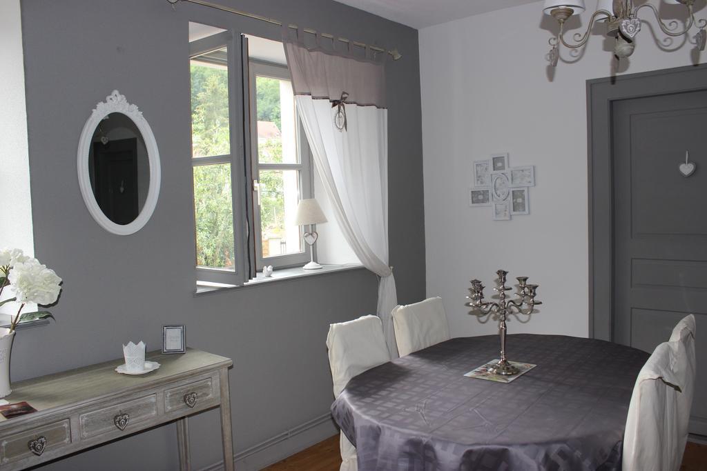Gite Des 3 Chateaux Ribeauvillé Стая снимка