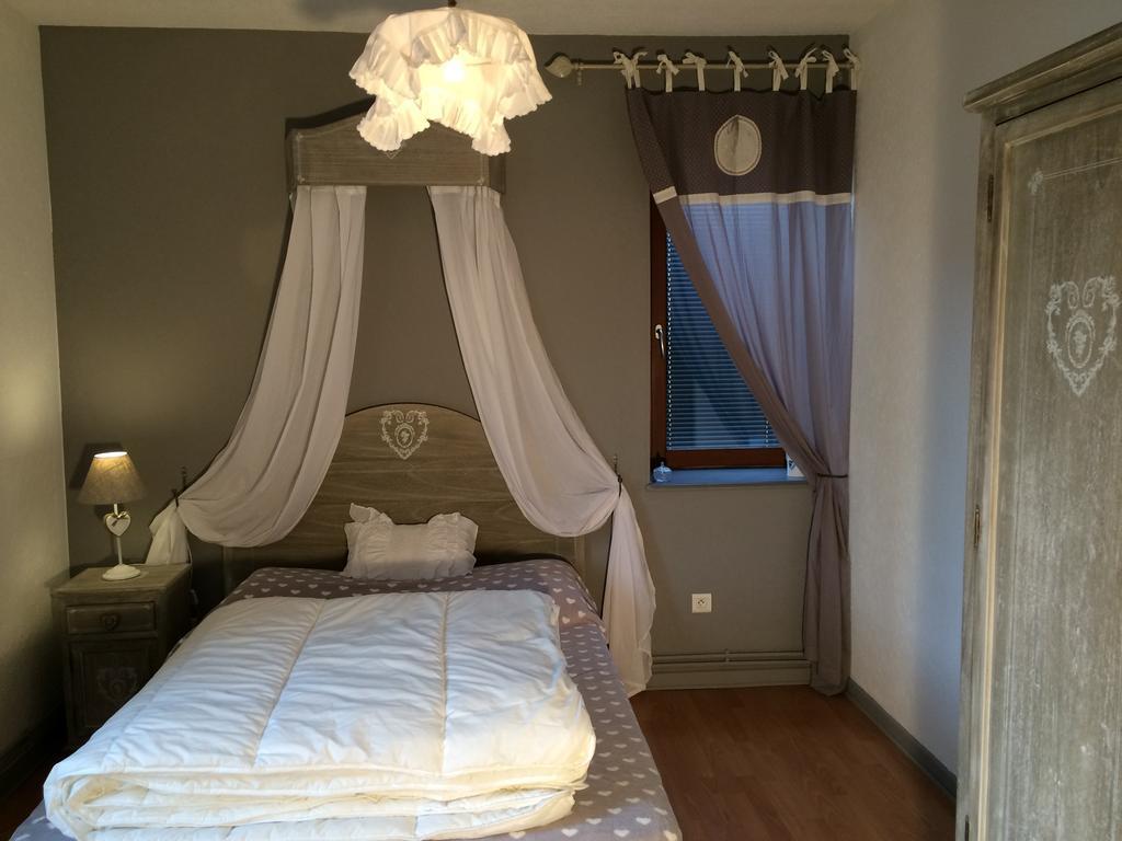 Gite Des 3 Chateaux Ribeauvillé Стая снимка